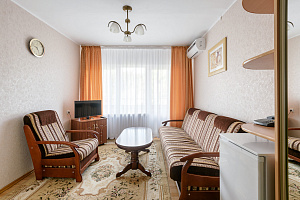 фотографиия Двухкомнатный люкс I - II корпус (одноместное проживание)