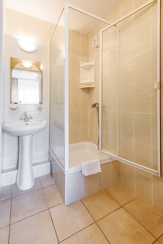 фото 2 номера Двухкомнатный люкс I - II корпус (одноместное проживание)